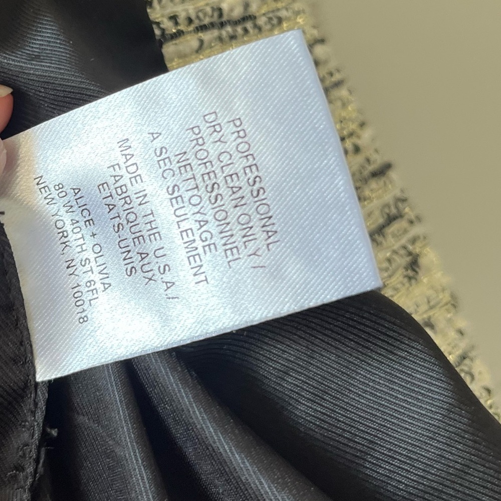 ALICE + OLIVIA - Metallic Tweed Blazer/Jacket - XS- Made in NY City - Picture 14 of 15